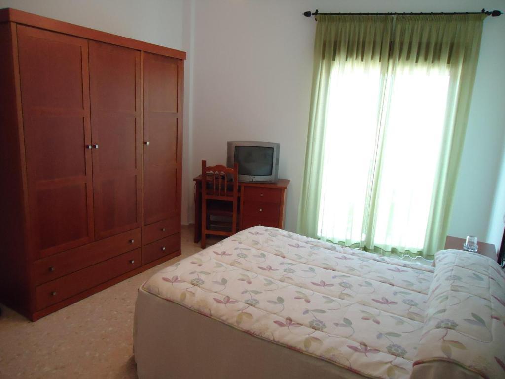 Hostal Los Claveles Baena Kamer foto